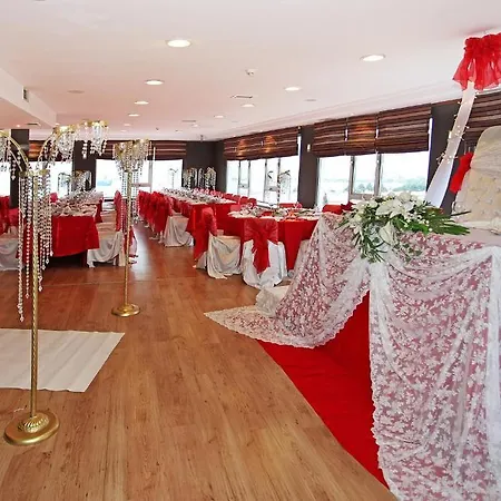 Yafeya Hotel 3*