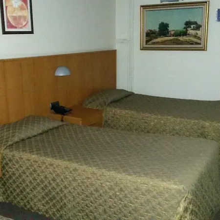 Yafeya Hotel